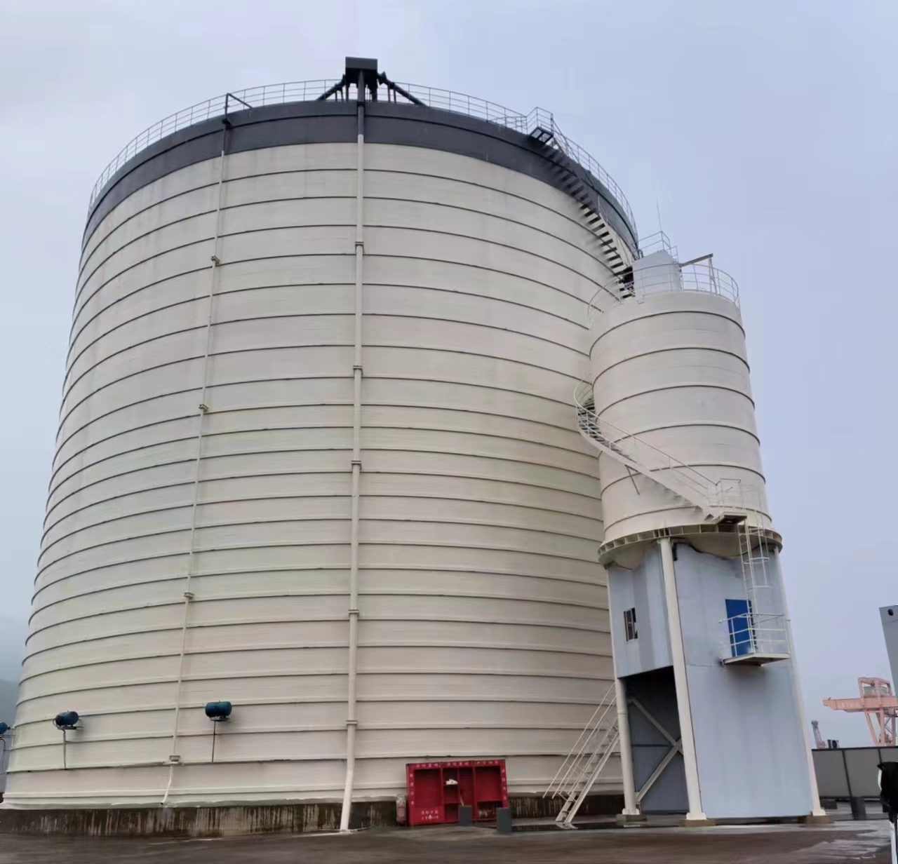 什玲镇10万吨水泥钢板库